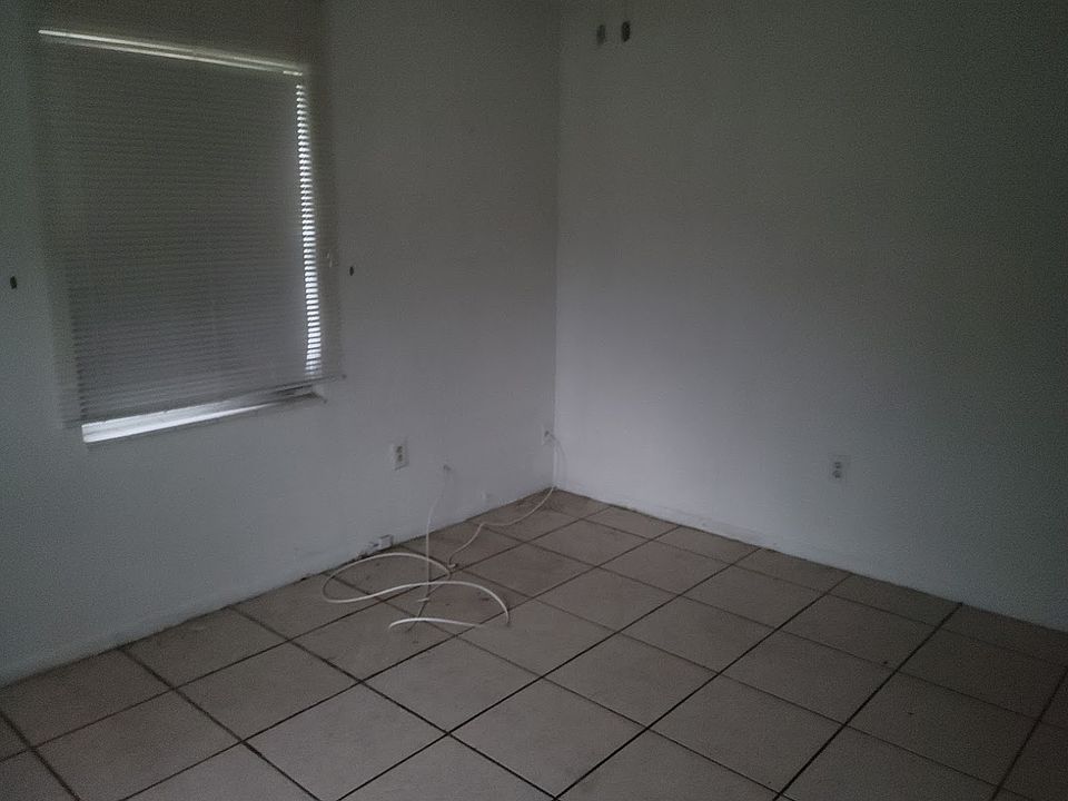 1st image of 253 E Phoenix St