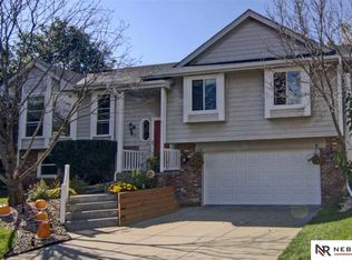 15021 California Cir, Omaha, NE 68154