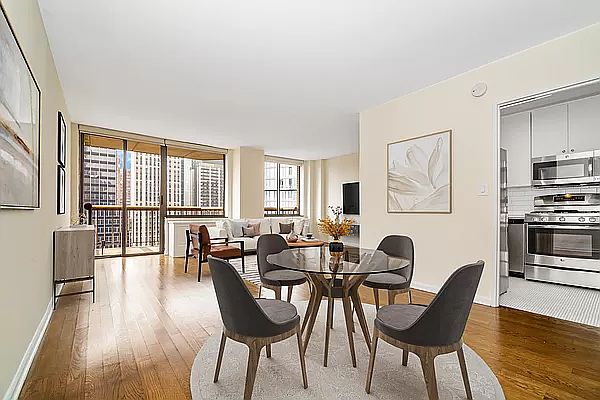 1st image of 245 E 44th St APT 17E