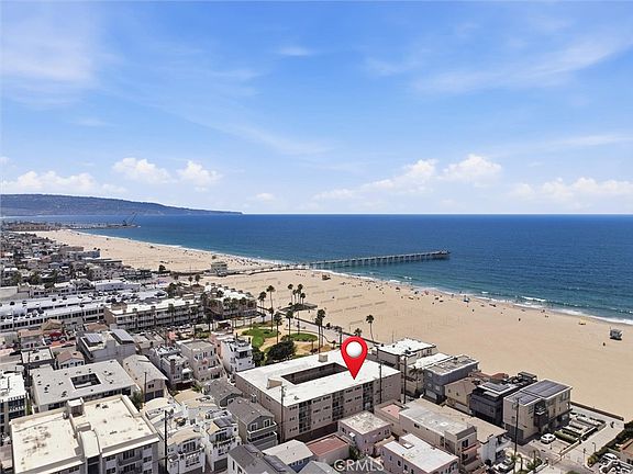 3rd image of 15 15th St APT 14