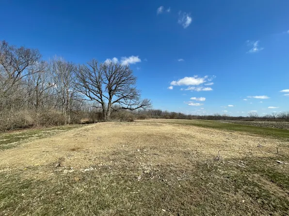 24555 S Bell Rd, Minooka, IL 60447