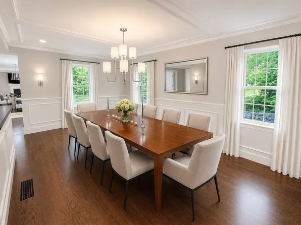 122 Marrett Rd, Lexington, MA 02421