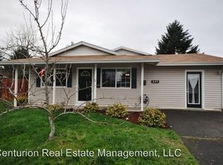 825 N 5th St, Aumsville, OR 97325