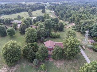 6101 Town Hall Rd, Belleville, IL 62223