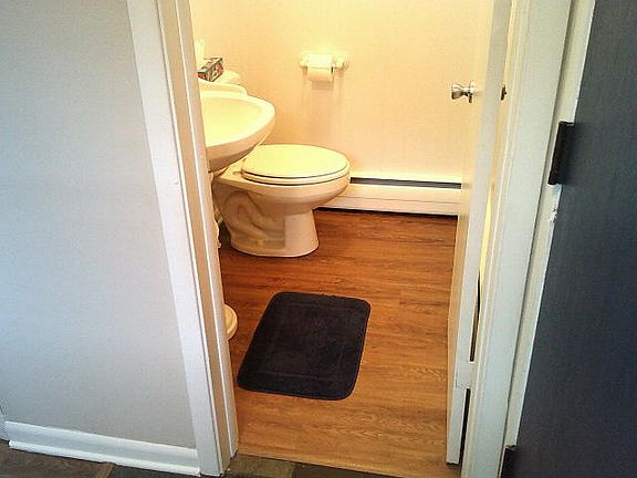 5th image of 2918 W 99th Pl