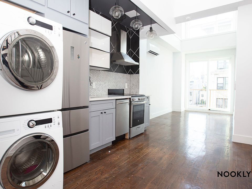 1st image of 83 Graham Ave #401
