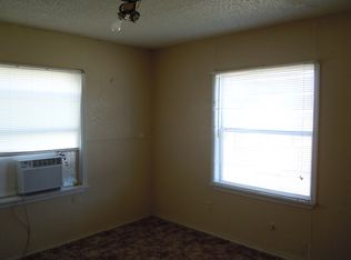 901 Elm St, Miles, TX 76861