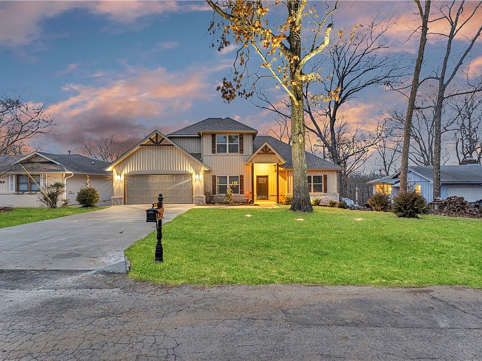 1st image of 25 Nottingham Dr