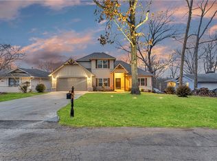 25 Nottingham Dr, Bella Vista, AR 72715