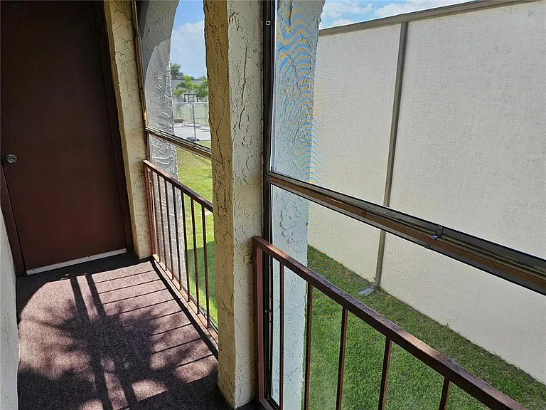 7701 Starkey Rd #708 — Photo 13