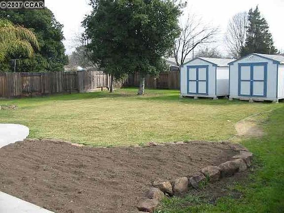 5th image of 1330 Peach Pl