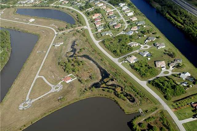 1st image of 275 SW Vista Lake Dr