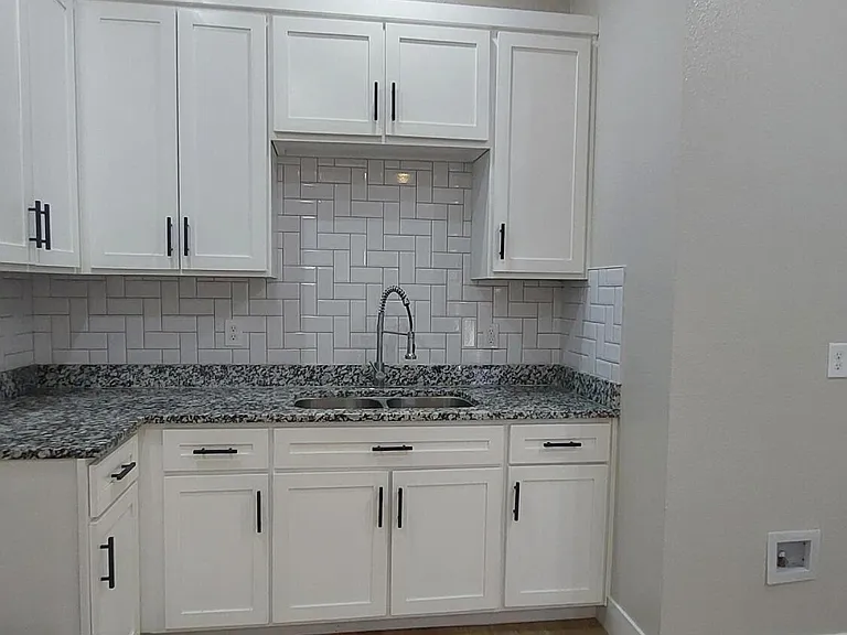 2414 San Diego Ave E #EL — Photo 18