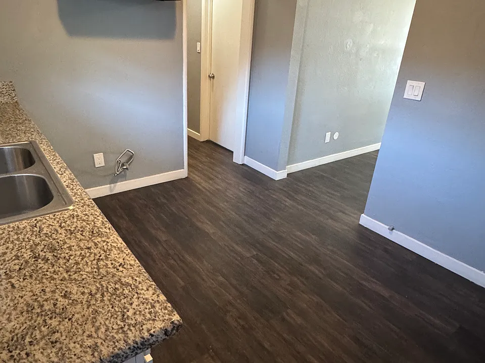 7901 Sierra Ave #3