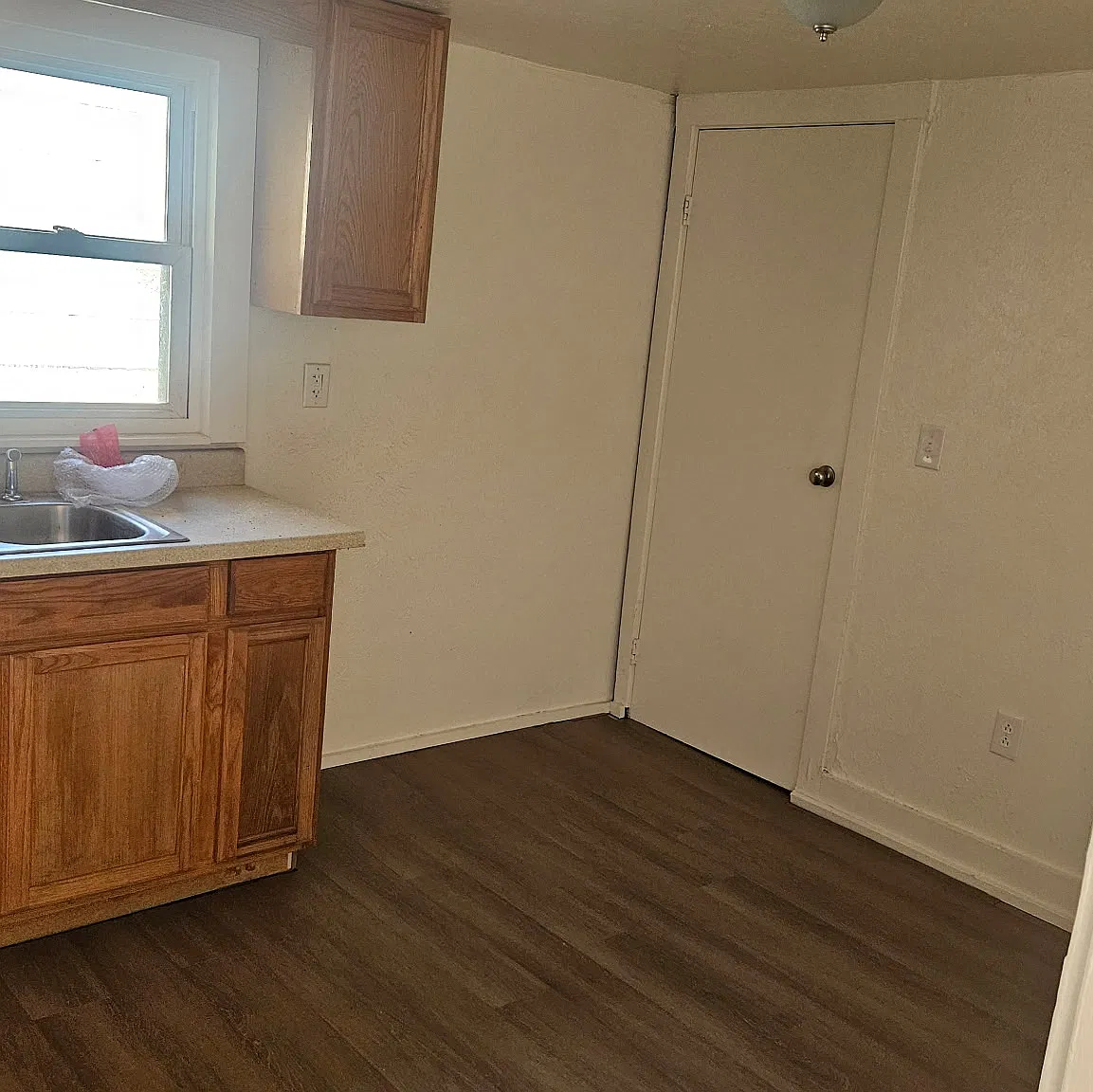3 bed, 1144 sqft, $900 — Photo 4