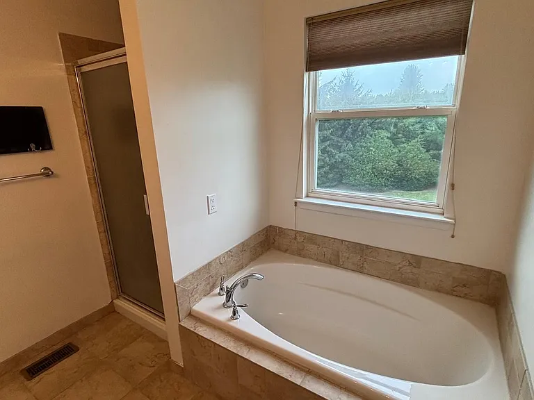 1161 Tudor Dr — Photo 32