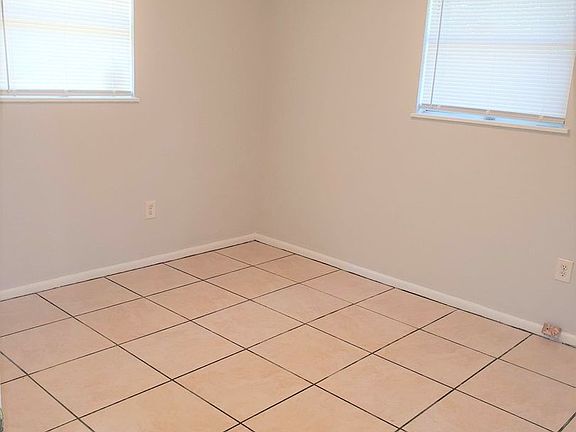 5th image of 6453 Julia Dr