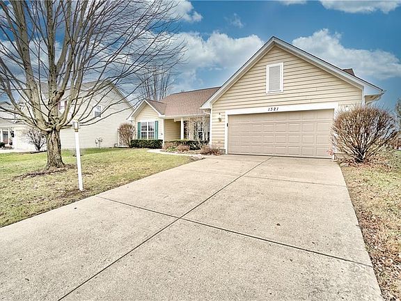 5th image of 1321 Rose Lake Dr
