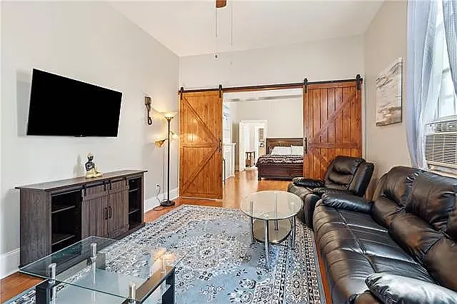 4524 Cleveland Ave #A — Photo 10