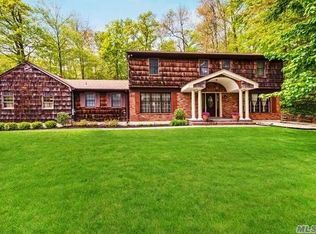 31 Downs Rd, Huntington, NY 11743