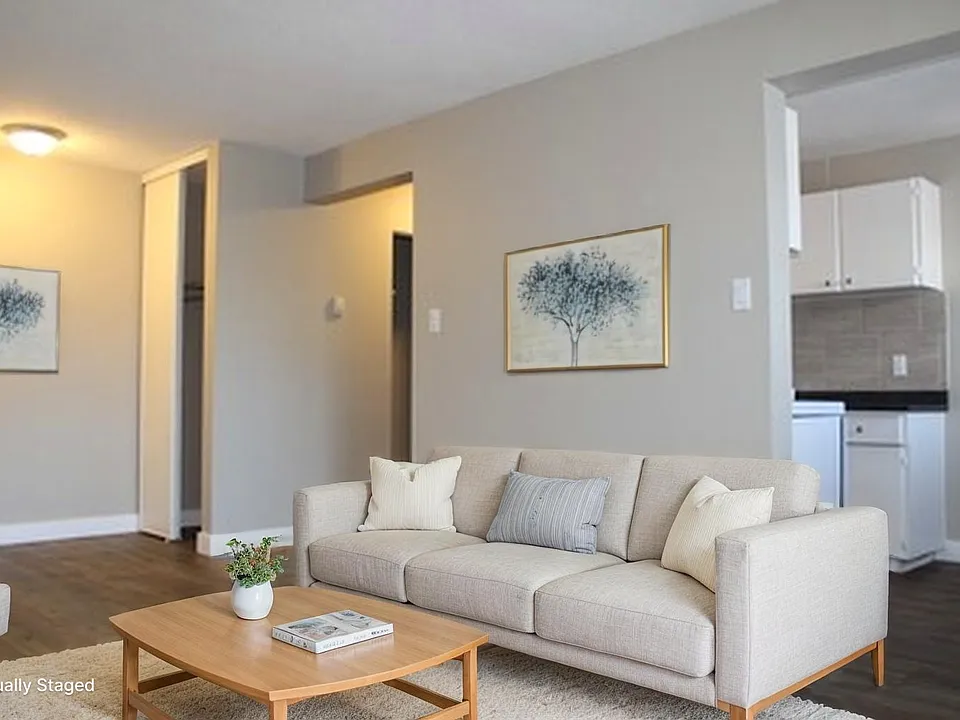 10330 123rd St NW
