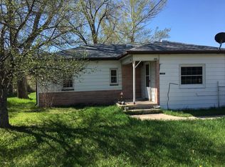 1130 6th St, Upton, WY 82730