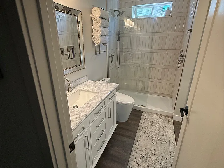 121 Saratoga Ct — Photo 8