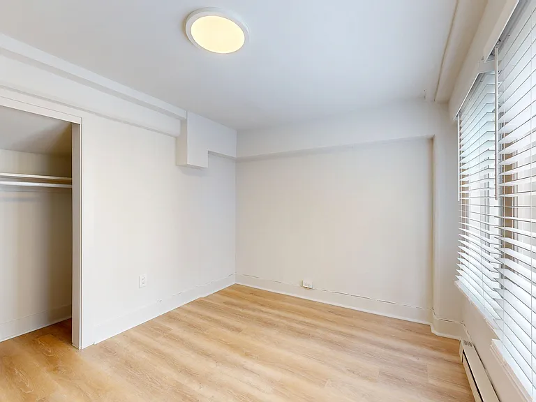 10 Brooklyn Pl #1 — Photo 11