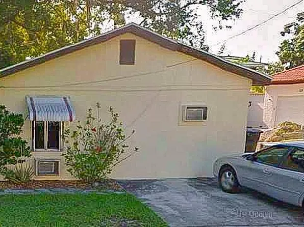 222 1/2 15th Ave N, Saint Petersburg, FL 33704
