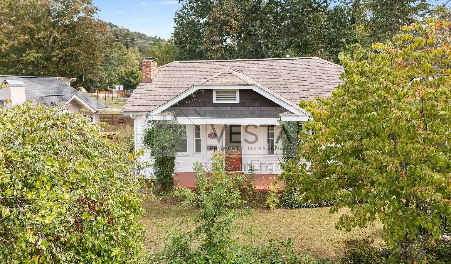 2 bed, 1.0 bath, 1014 sqft, $2,300 — Photo 2