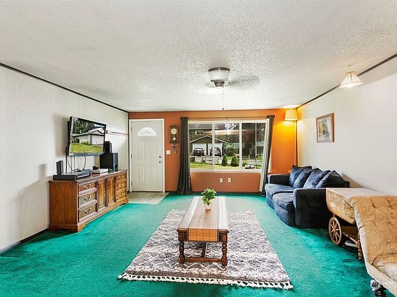 4th image of 6207 99th Street NE