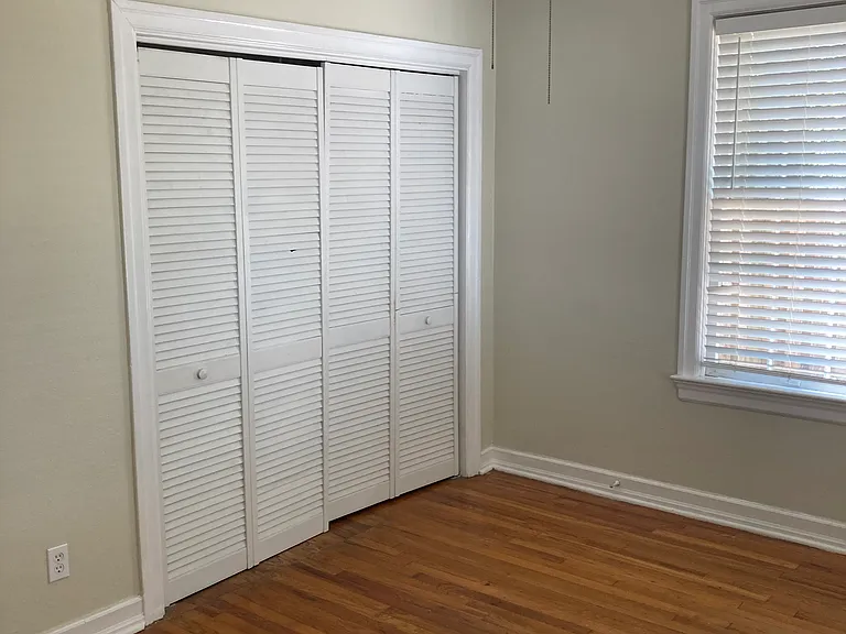 2751 Oak St — Photo 22