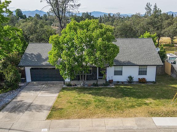 3rd image of 2624 Howard Dr