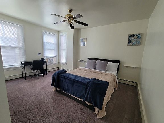 3rd image of 1314 N Washington St APT 1