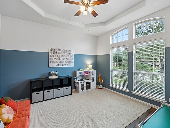 4th image of 2036 Milano Ln