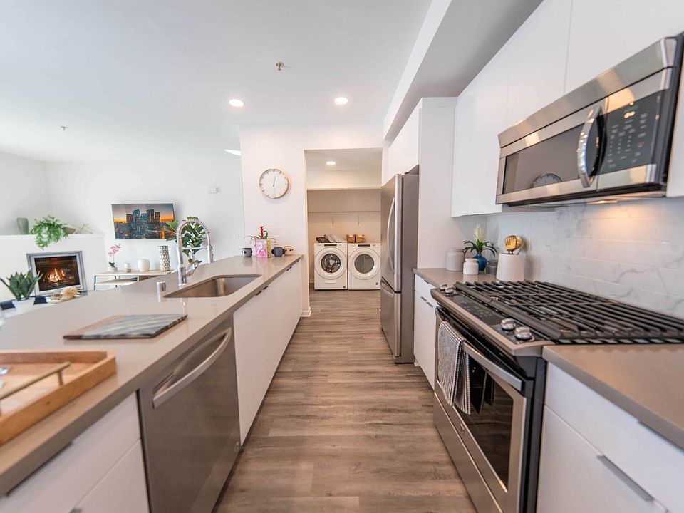 Canvas LA Apartment Rentals Los Angeles, CA Zillow