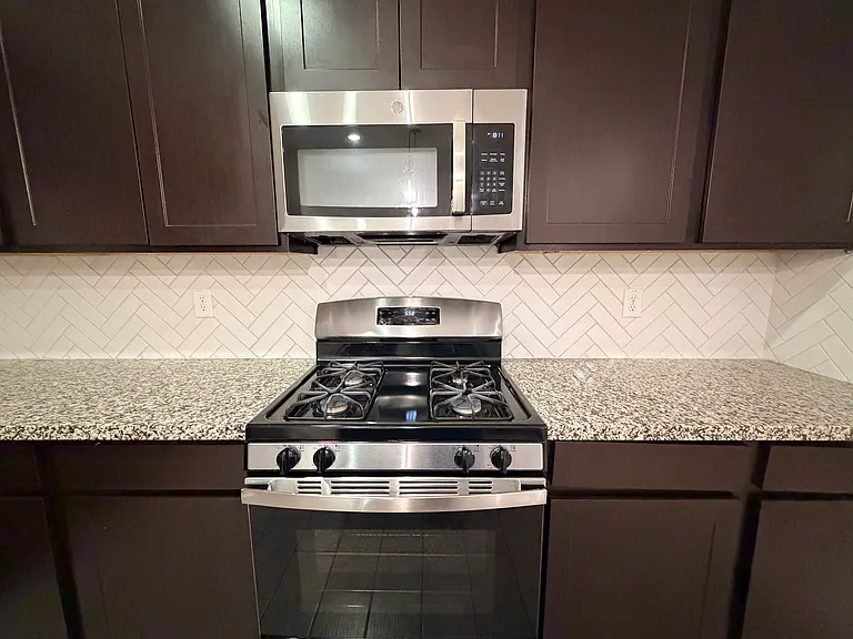 976 E White Wing Dr — Photo 12