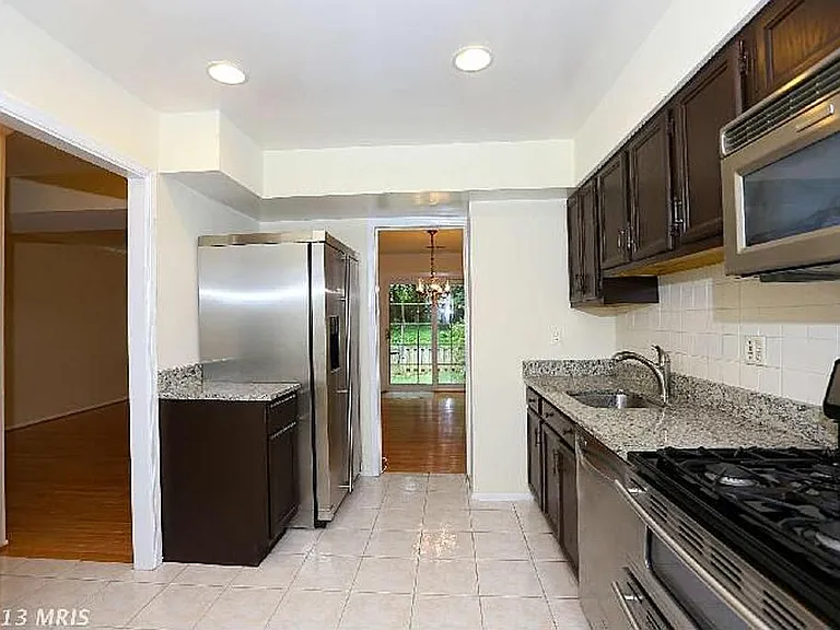 985 Paulsboro Dr — Photo 9