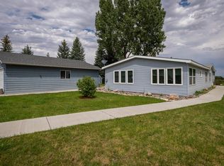 205 4th St, Burlington, WY 82411