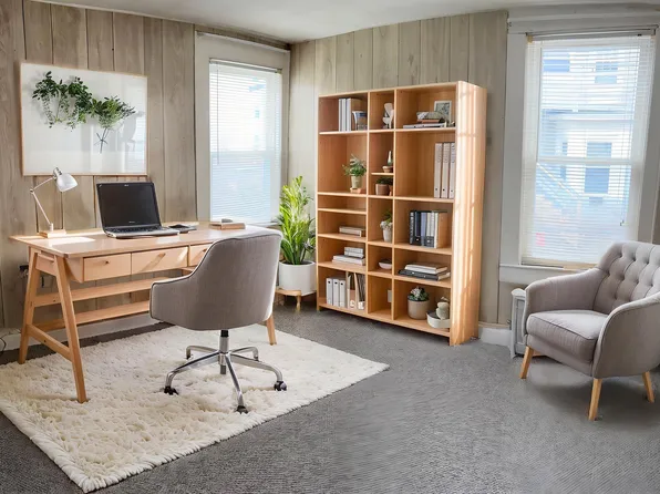 47 Pine St #49, Waltham, MA 02453