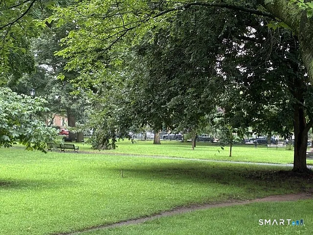 1 bed, 1.0 bath, 1000 sqft, $2,650 — Photo 2