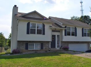 106 Fiddlers Ridge Rd, Vine Grove, KY 40175