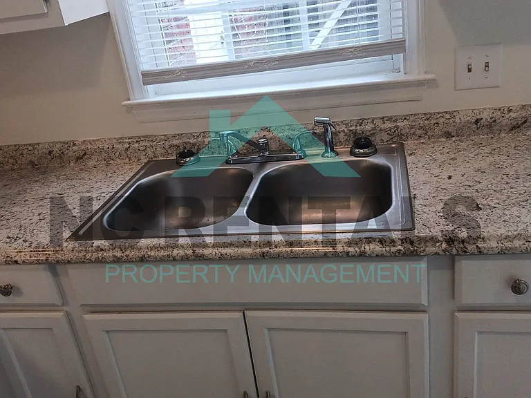 100 Kristin Dr #C5 — Photo 11