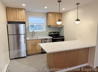 104 Trowbridge St APT 3, Cambridge, MA 02138