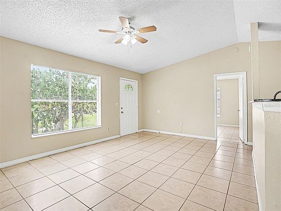 3rd image of 12 HERRING COURT