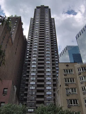 Rented by Ben Ben-Ari Real Estate | media 18