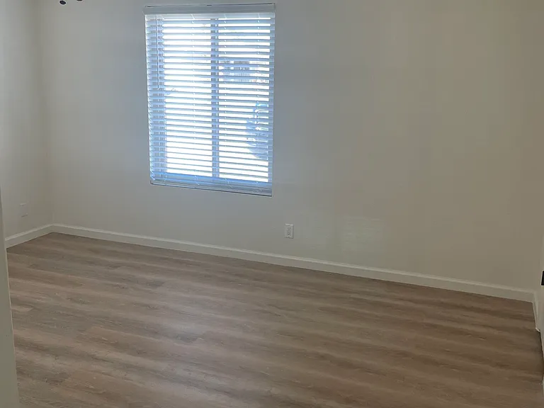 3188 Silver Bell Dr — Photo 4