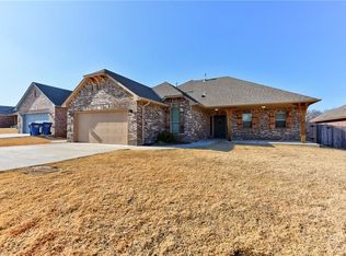 317 Timber Ln, Harrah, OK 73045