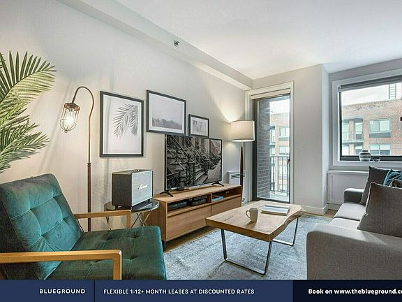 3rd image of 101 W 15th St APT 501