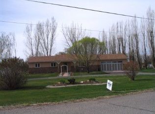 2204 Peggy St, Worland, WY 82401